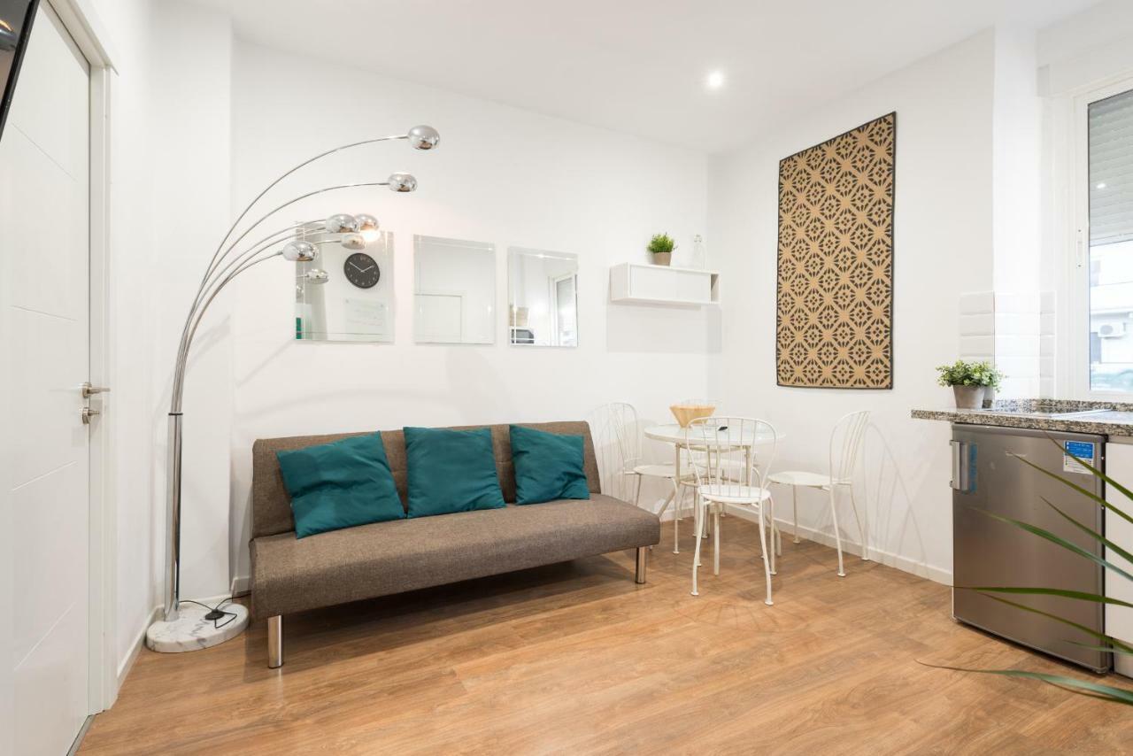 Apartamento Alameda De Colon Apartment Малага Екстериор снимка